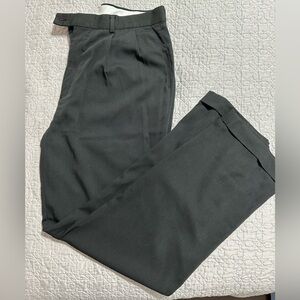 EUC Men’s Louis Raphael dress pants 34/32